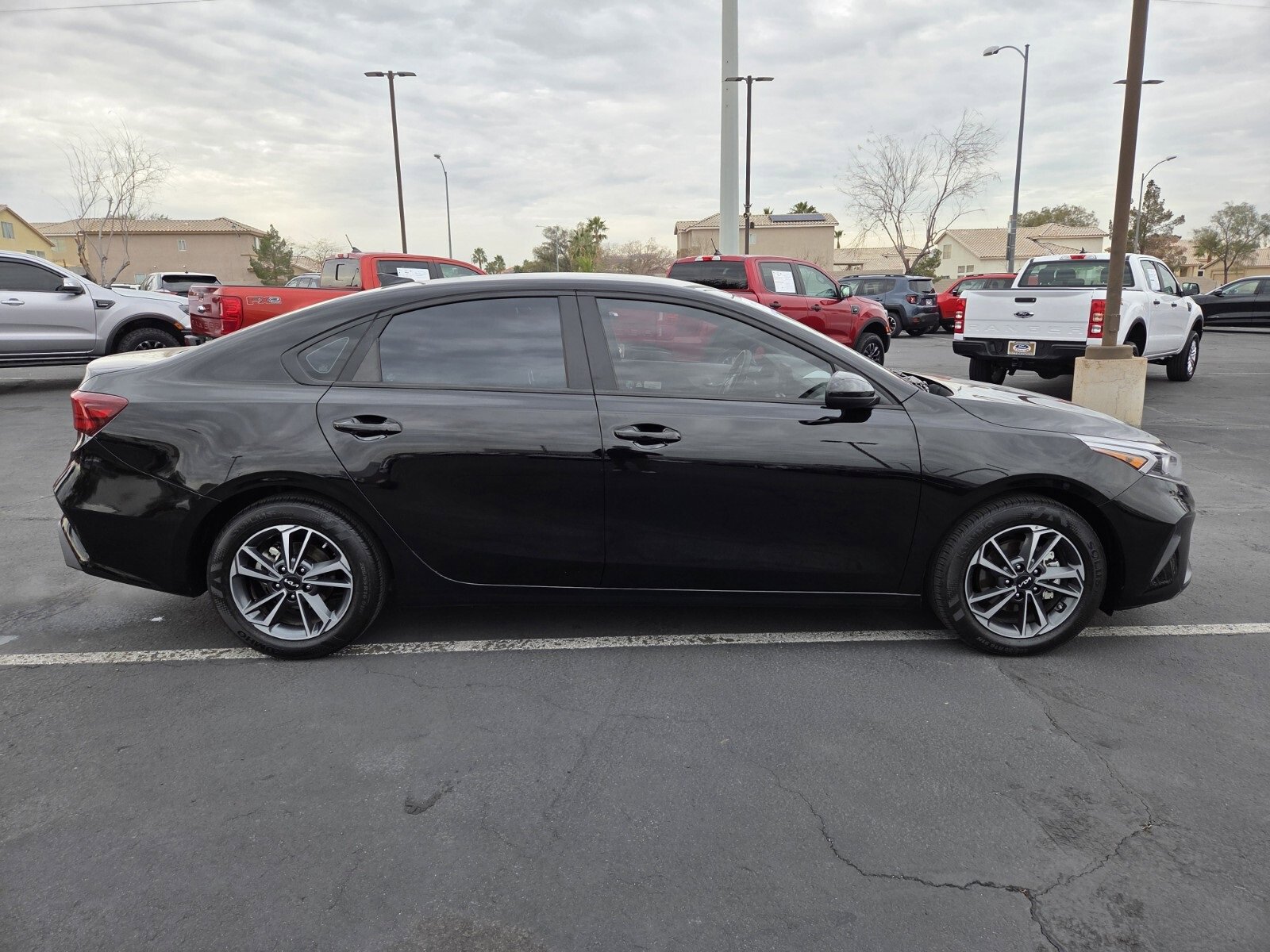 Used 2024 Kia Forte LXS image 7