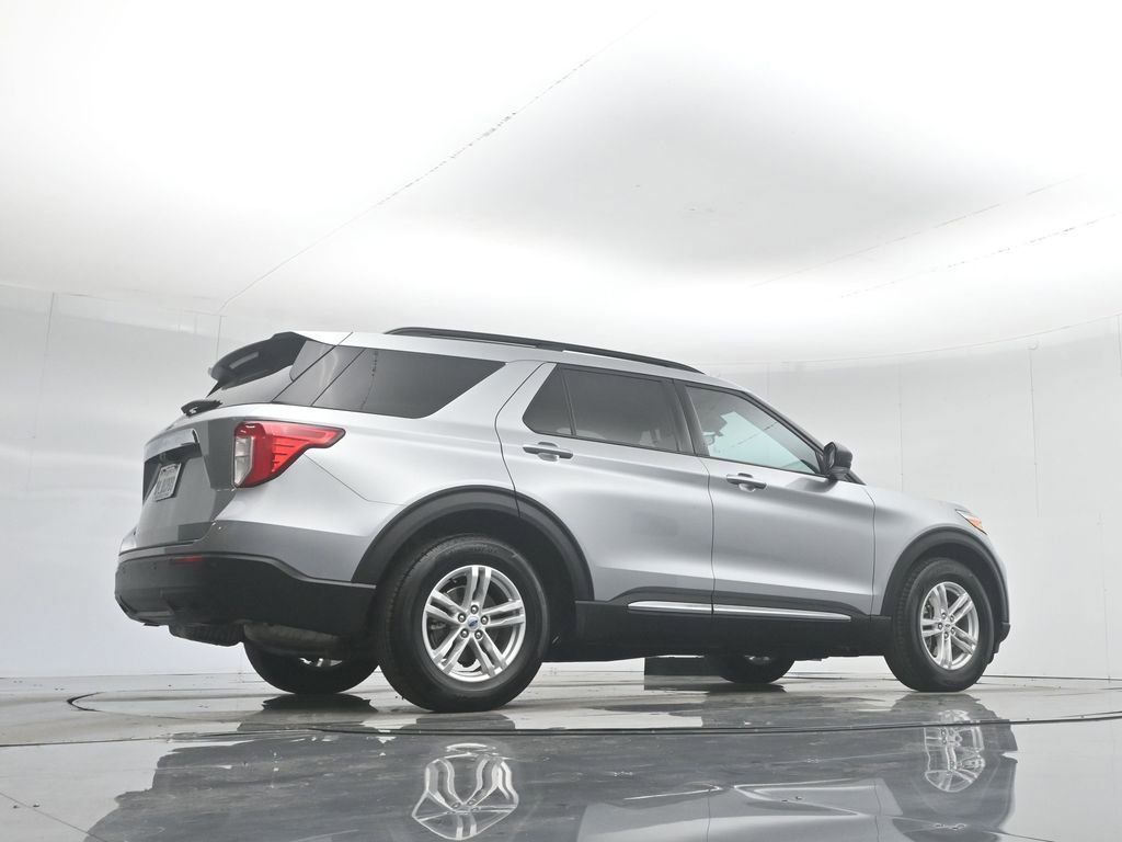 Certified 2023 Ford Explorer XLT image 54