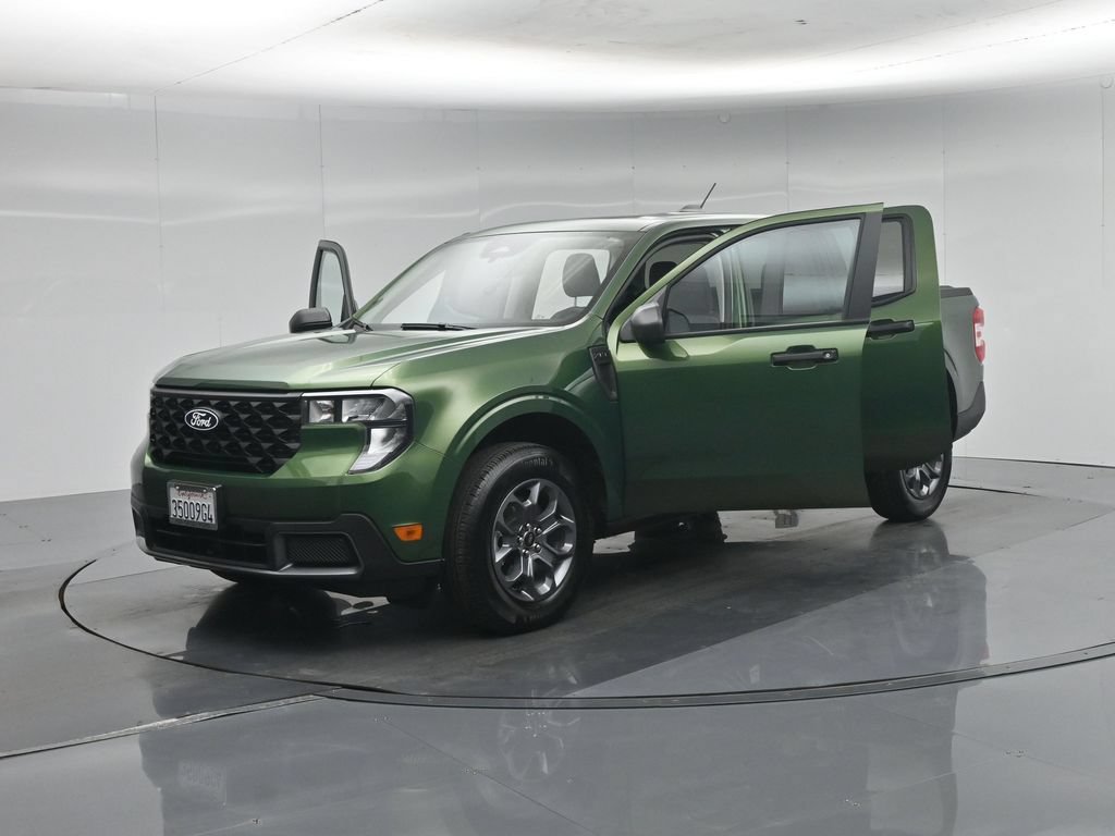 Certified 2025 Ford Maverick XLT FWD image 32