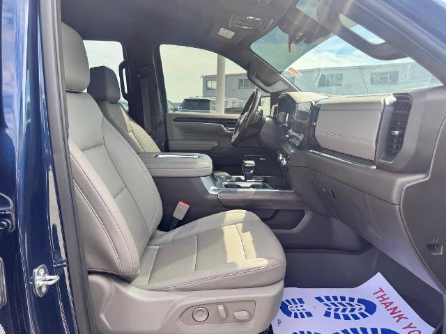 Used 2022 GMC Sierra 1500 SLT w/ SLT Premium Package AWD/4WD image 18