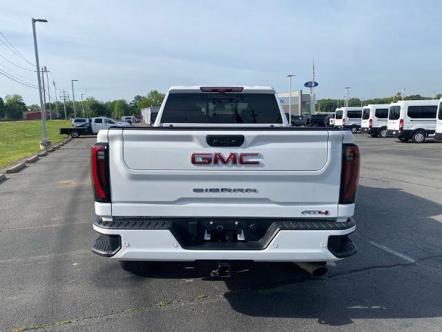 Used 2024 GMC Sierra 2500 AT4 w/ AT4 Premium Plus Package AWD/4WD image 4