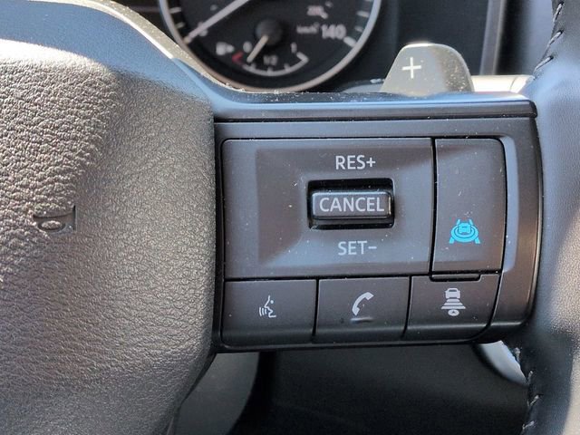 Used 2025 Nissan Rogue SV image 31