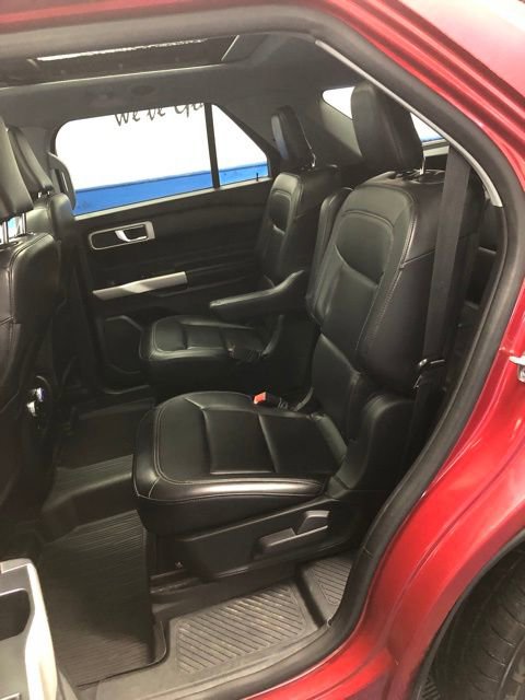 Certified 2021 Ford Explorer XLT w/ Equipment Group 202A image 29