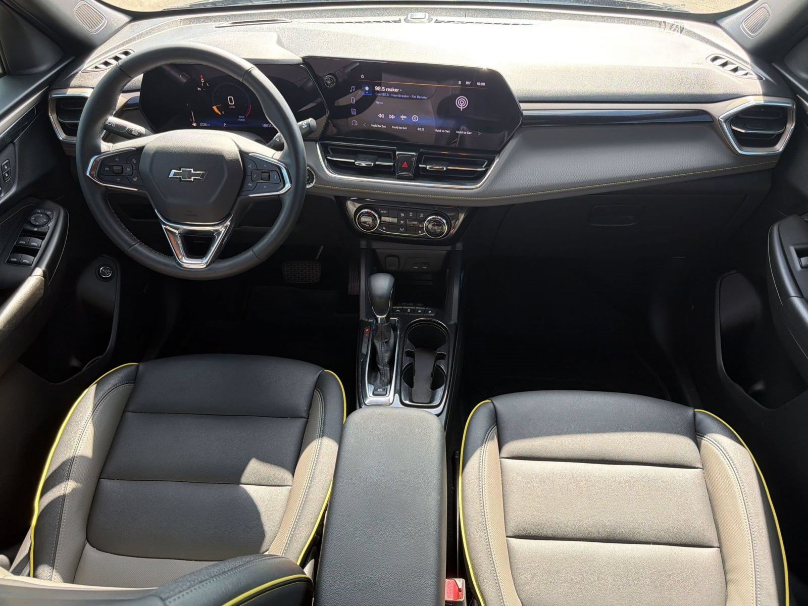 Used 2025 Chevrolet TrailBlazer ACTIV w/ Convenience Package FWD image 16