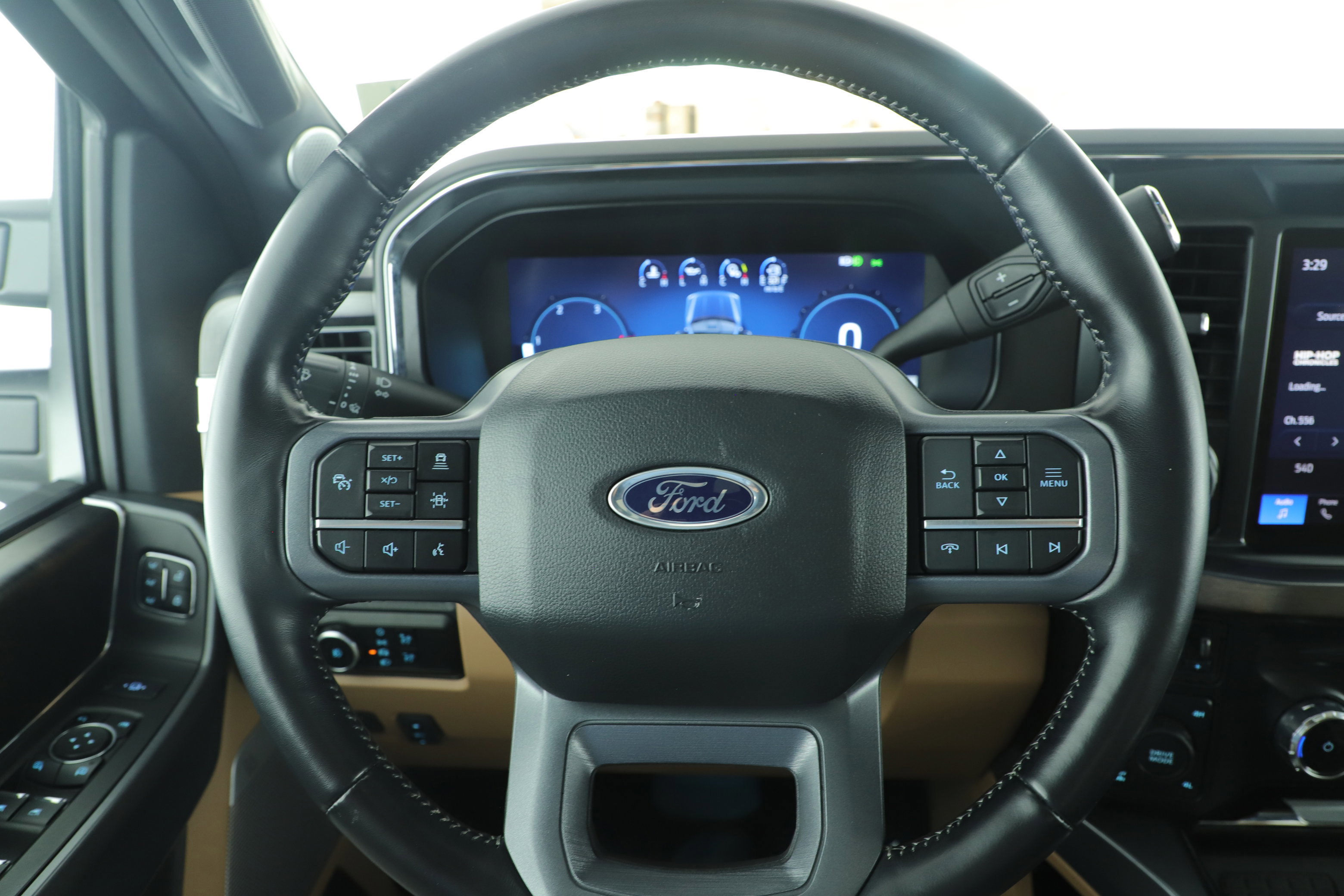 Certified 2024 Ford F250 Lariat w/ Lariat Ultimate Package image 22