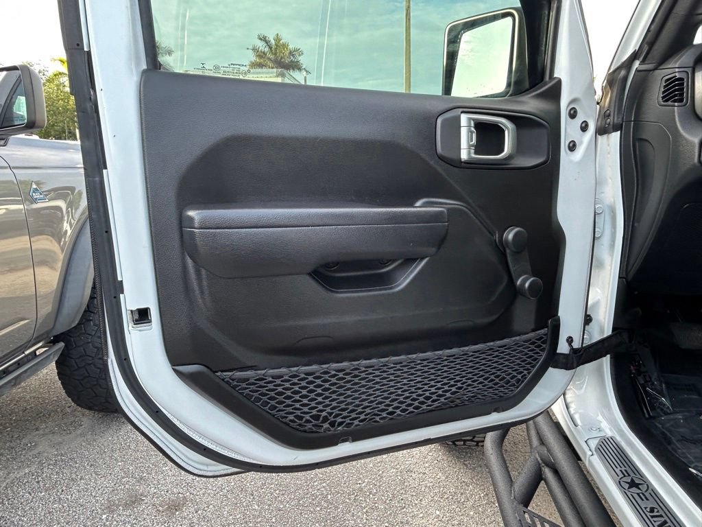 Used 2022 Jeep Wrangler Sport AWD/4WD image 31
