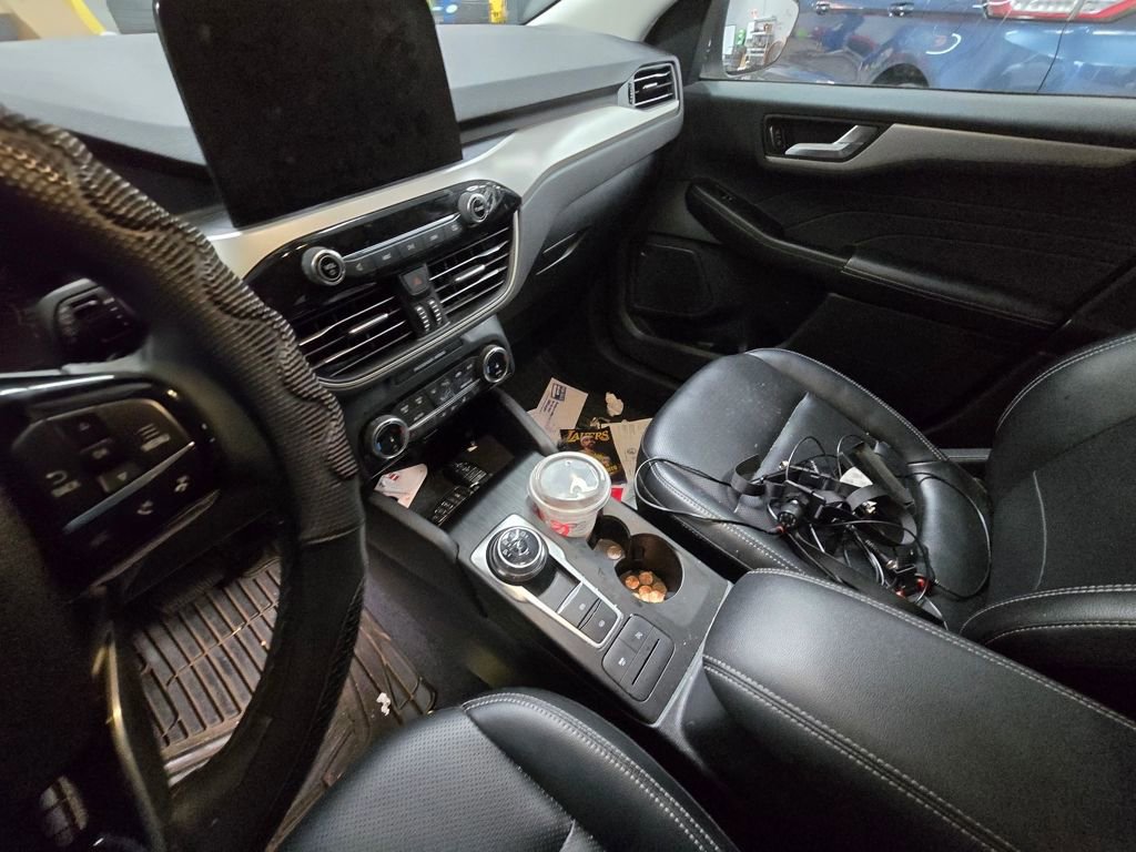 Certified 2022 Ford Escape SEL image 18