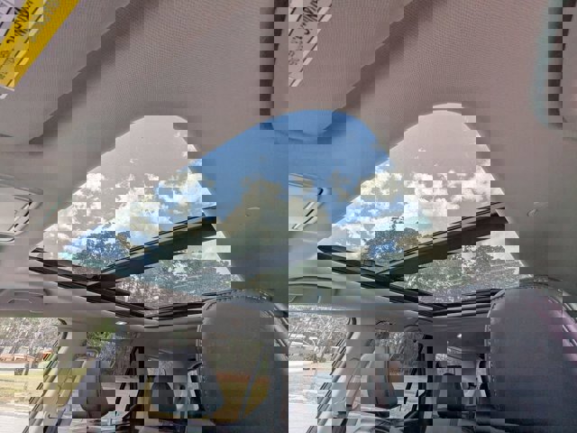 Used 2024 Honda Pilot Touring image 29