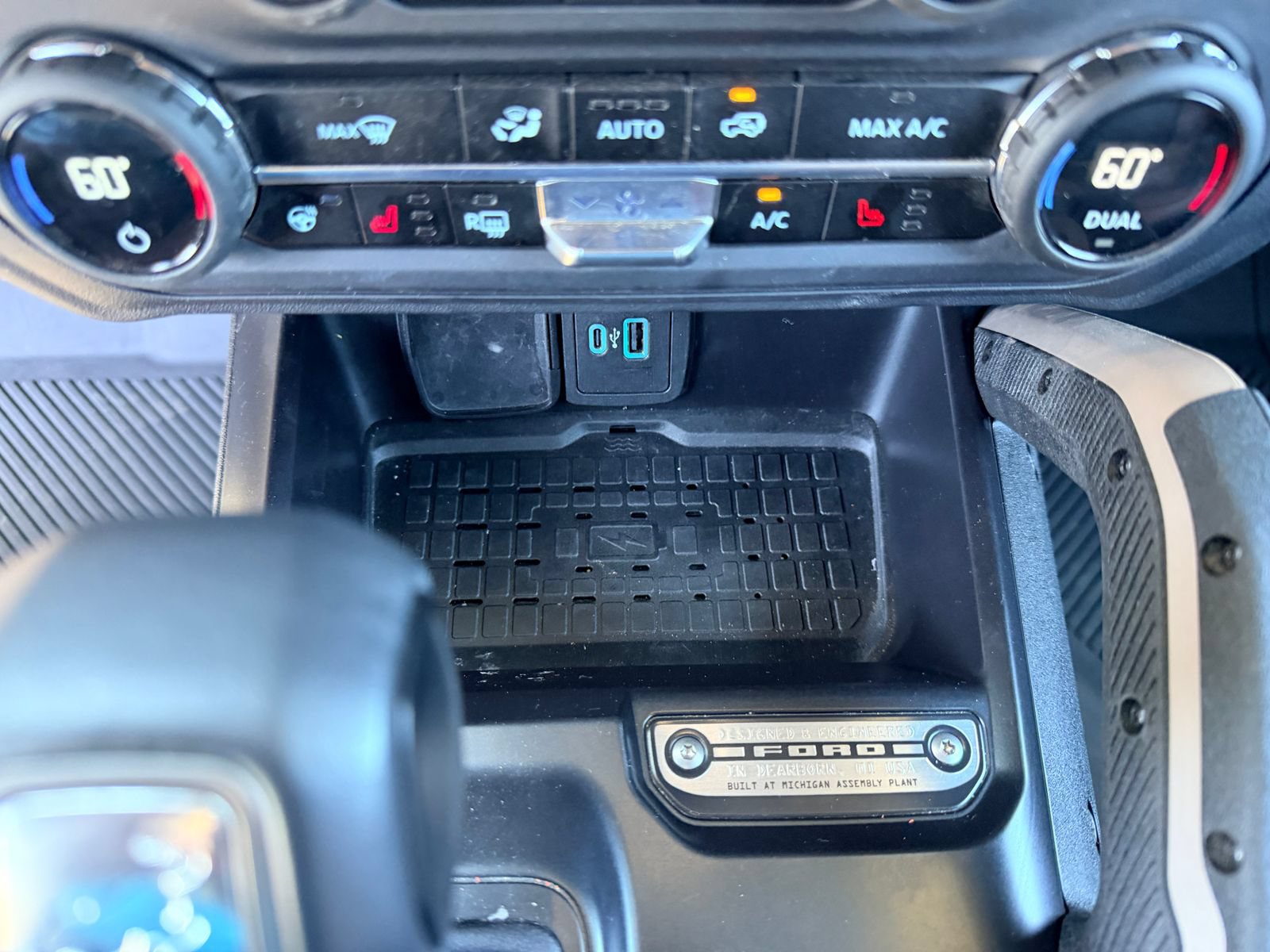 Certified 2024 Ford Bronco Outer Banks AWD/4WD image 18