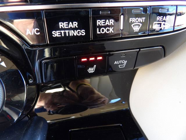 Used 2025 Acura MDX SH-AWD w/ Technology Package image 19