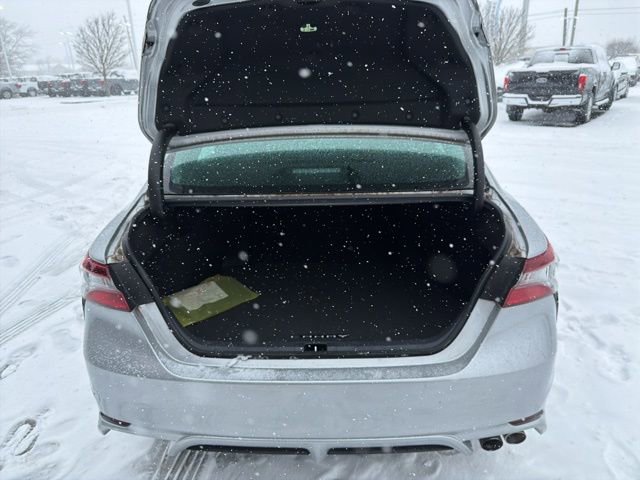 Used 2023 Toyota Camry SE image 11