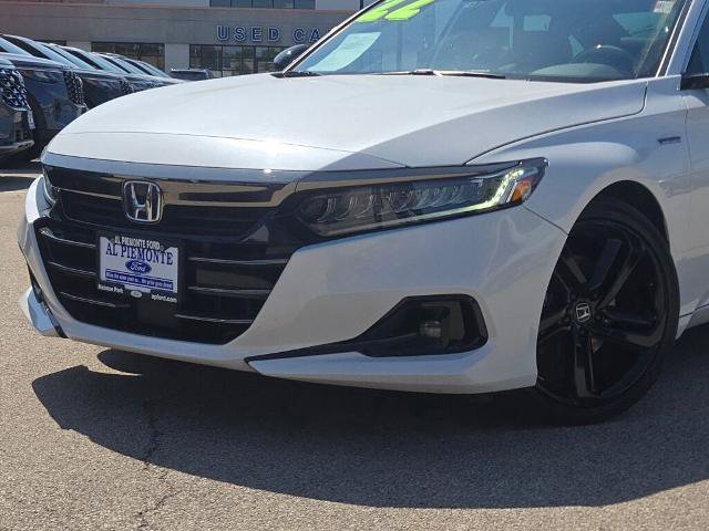 Used 2022 Honda Accord Sport image 2