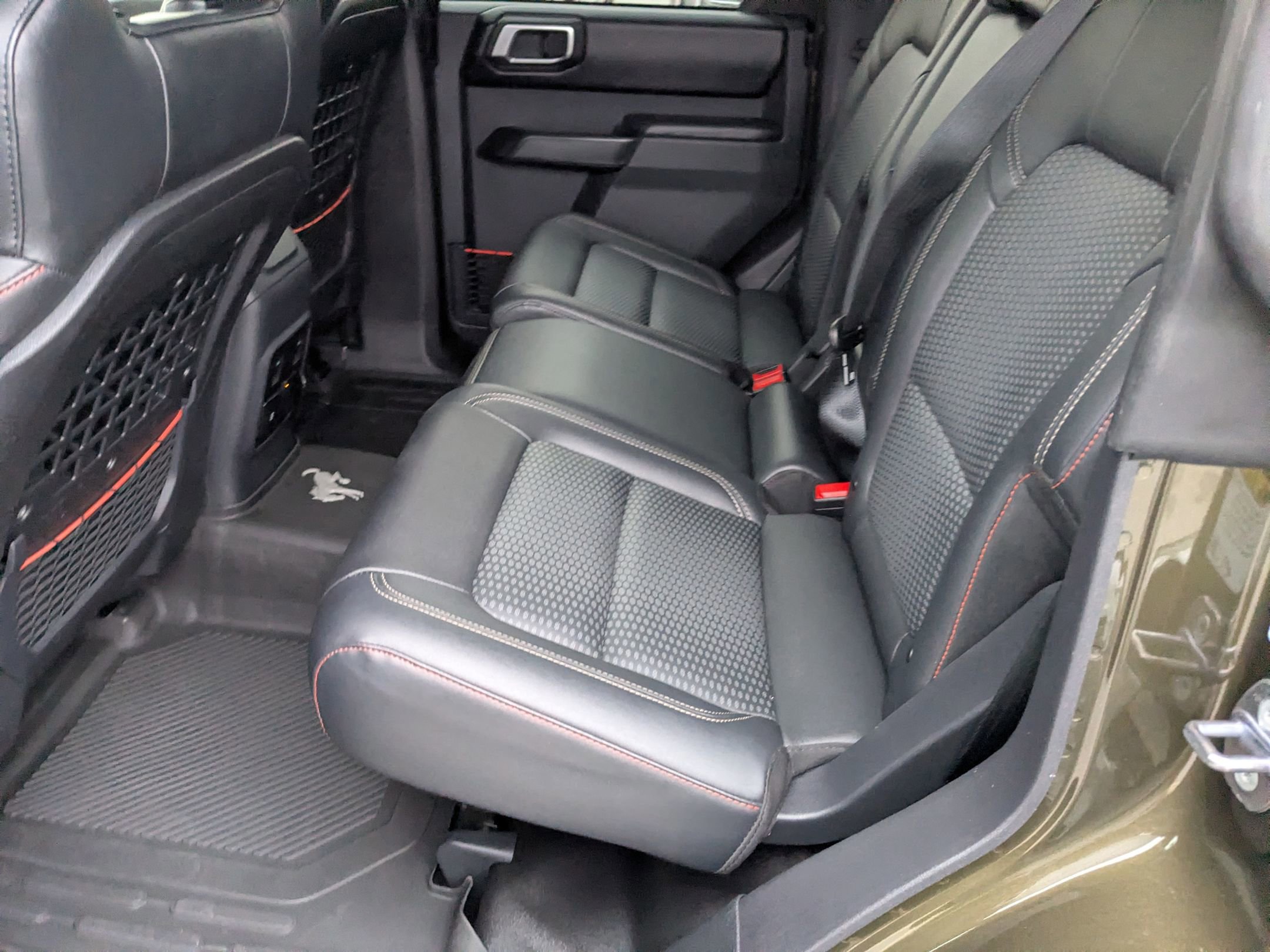 Certified 2024 Ford Bronco Raptor w/ Interior Carbon Fiber Pack 6 image 33