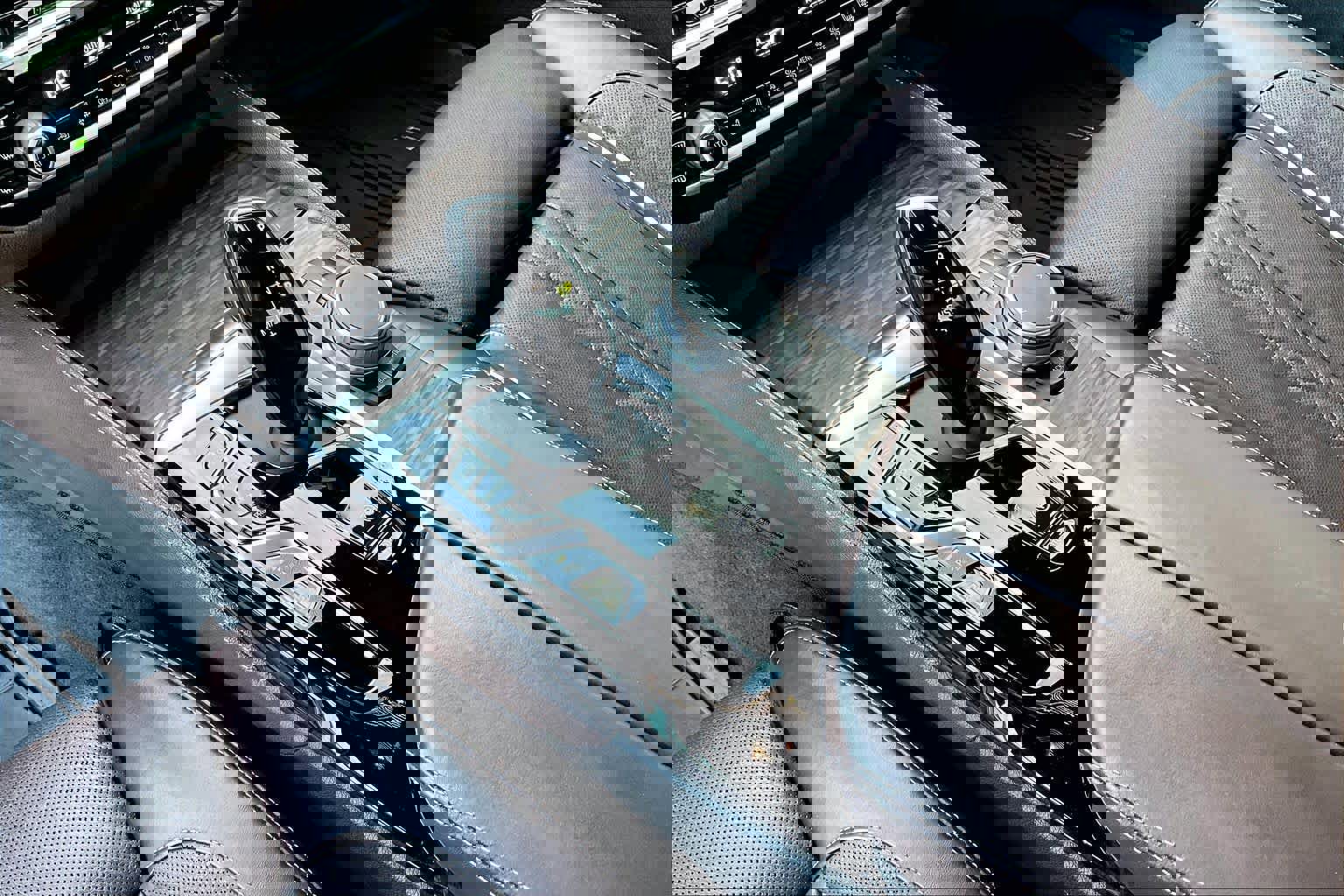 Used 2021 BMW 540i w/ M Sport Package image 17