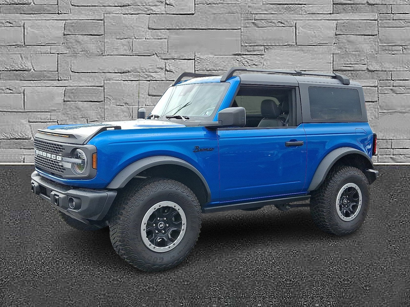 Certified 2023 Ford Bronco Badlands w/ Sasquatch Package image 5