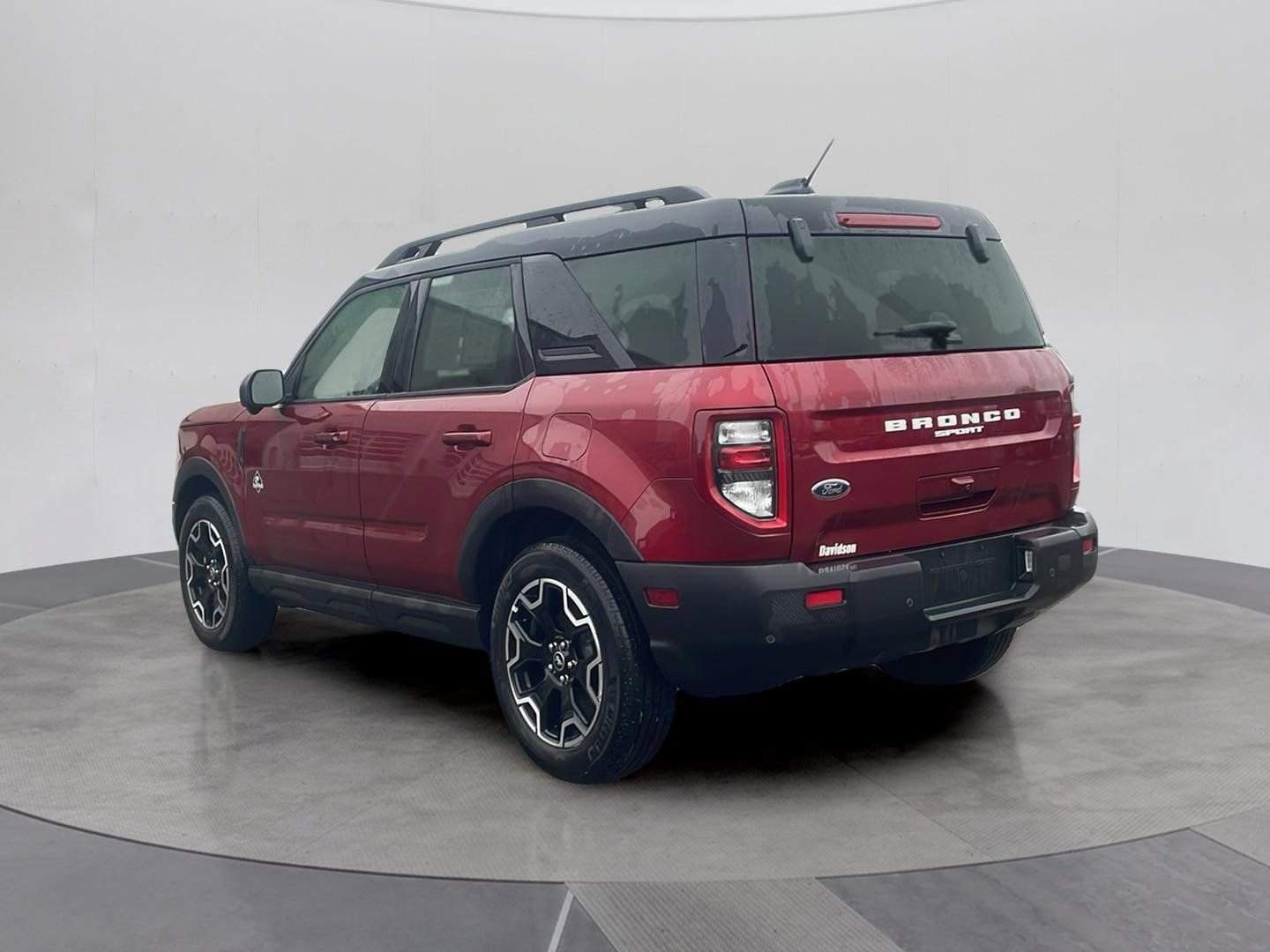 Certified 2025 Ford Bronco Sport Outer Banks w/ Outer Banks Tech Package+ AWD/4WD image 3