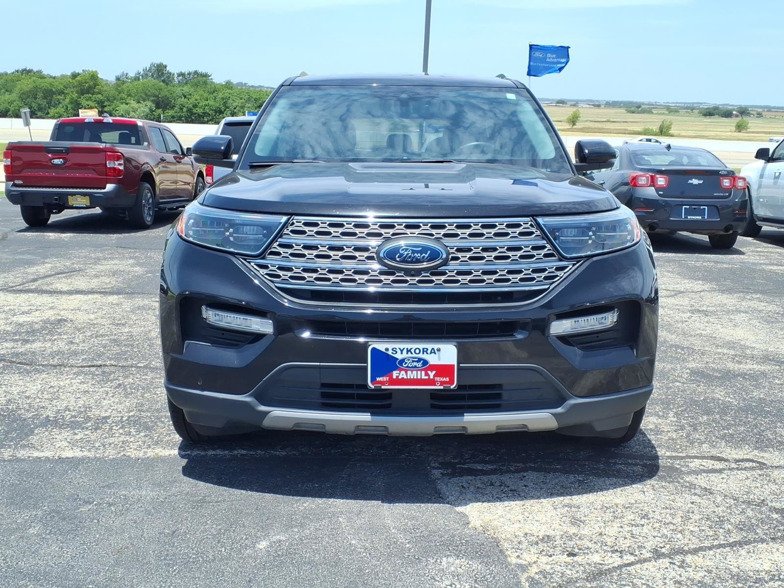 Certified 2021 Ford Explorer Limited w/ Equipment Group 301A RWD image 2