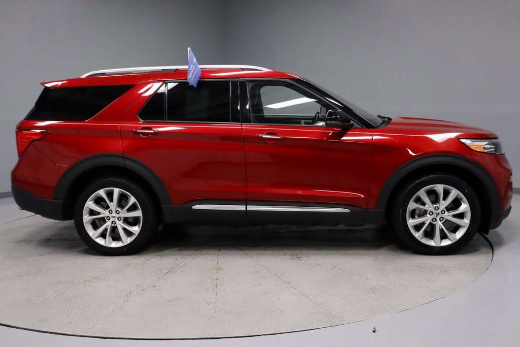 Certified 2022 Ford Explorer Platinum w/ Technology Package image 7