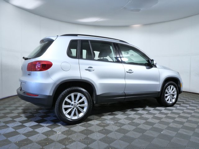 Used 2017 Volkswagen Tiguan S AWD/4WD image 6