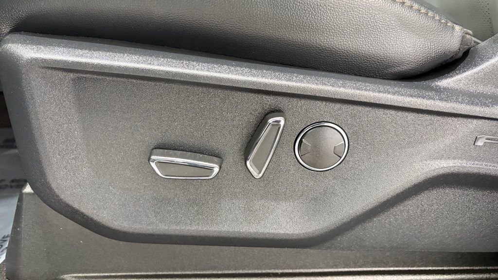 Certified 2024 Ford F150 Lightning Lariat image 12