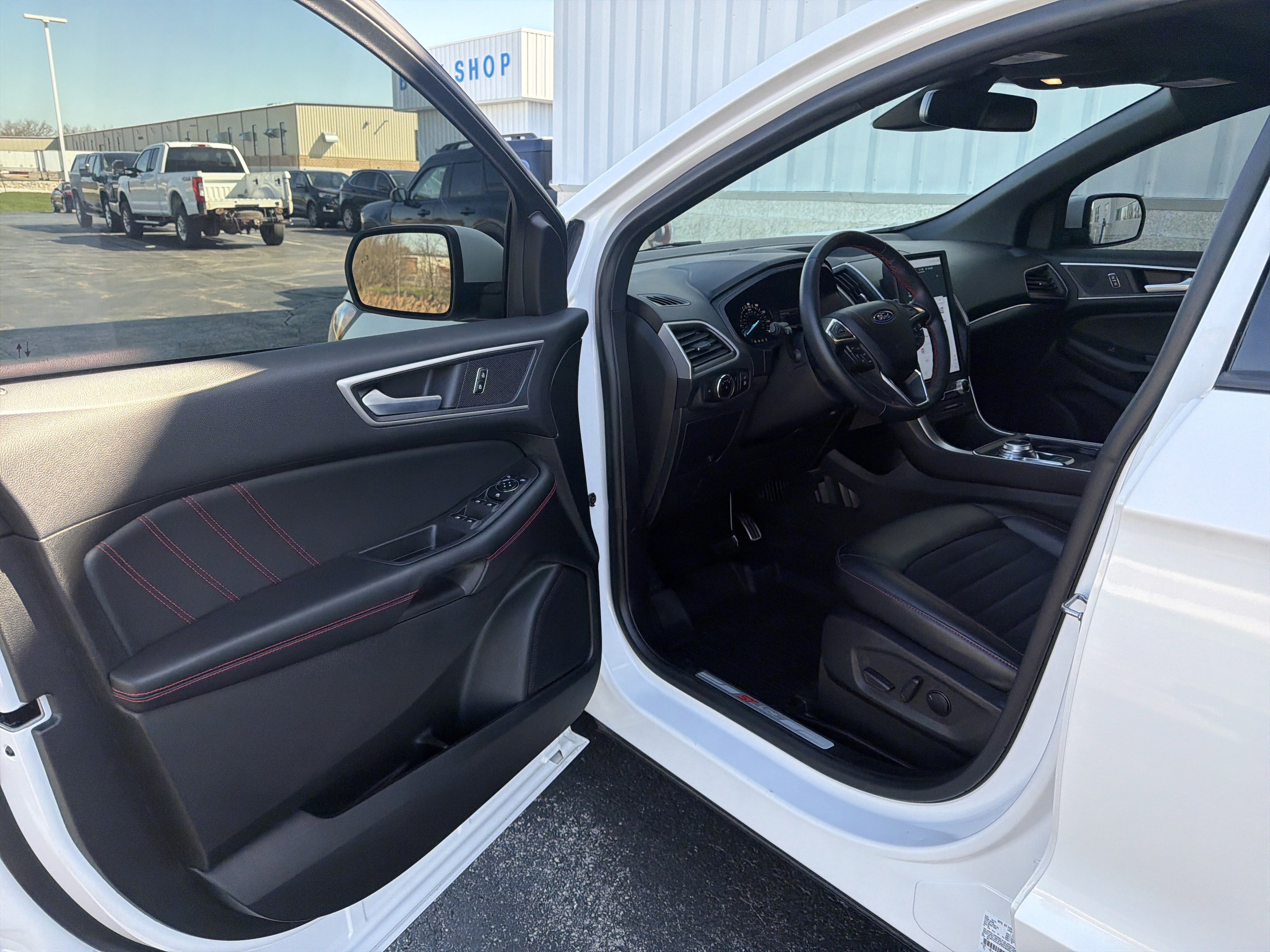 Certified 2023 Ford Edge ST-Line AWD/4WD image 18