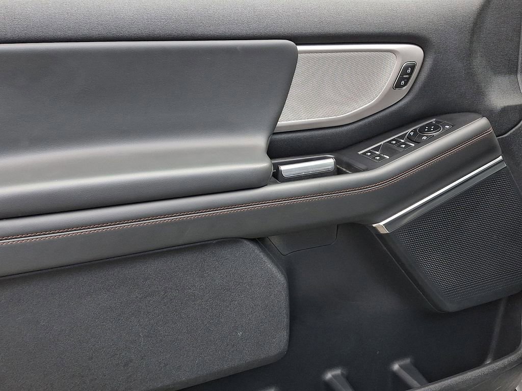 Certified 2025 Ford Expedition Active image 14