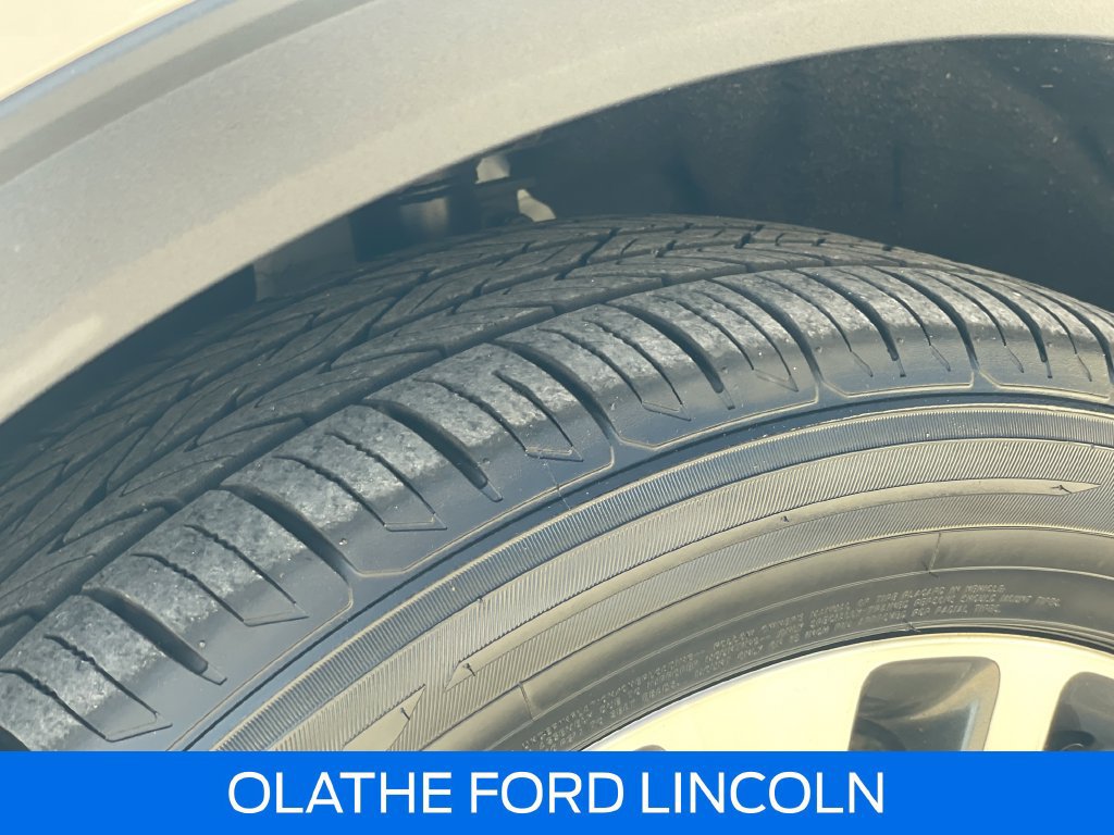 Certified 2020 Ford Escape Titanium AWD/4WD image 13