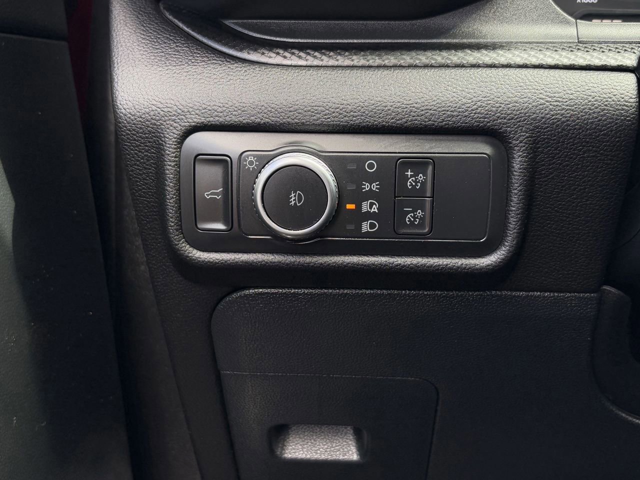 Certified 2022 Ford Explorer ST-Line w/ Class IV Trailer Tow Package image 23