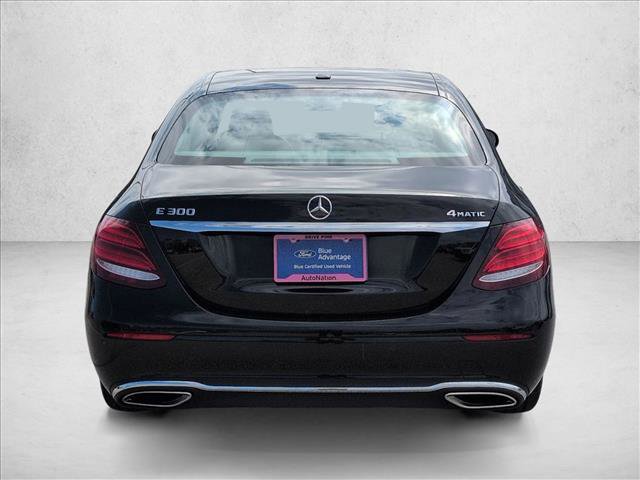 Used 2018 Mercedes-Benz E 300 4MATIC image 7