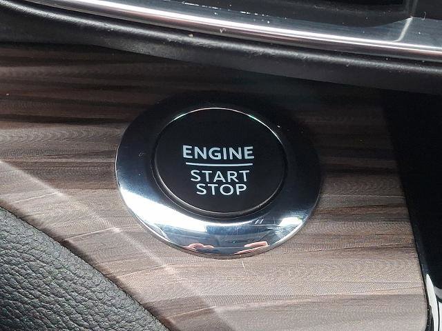 Certified 2022 Ford Explorer Limited w/ Limited Technology Package image 25