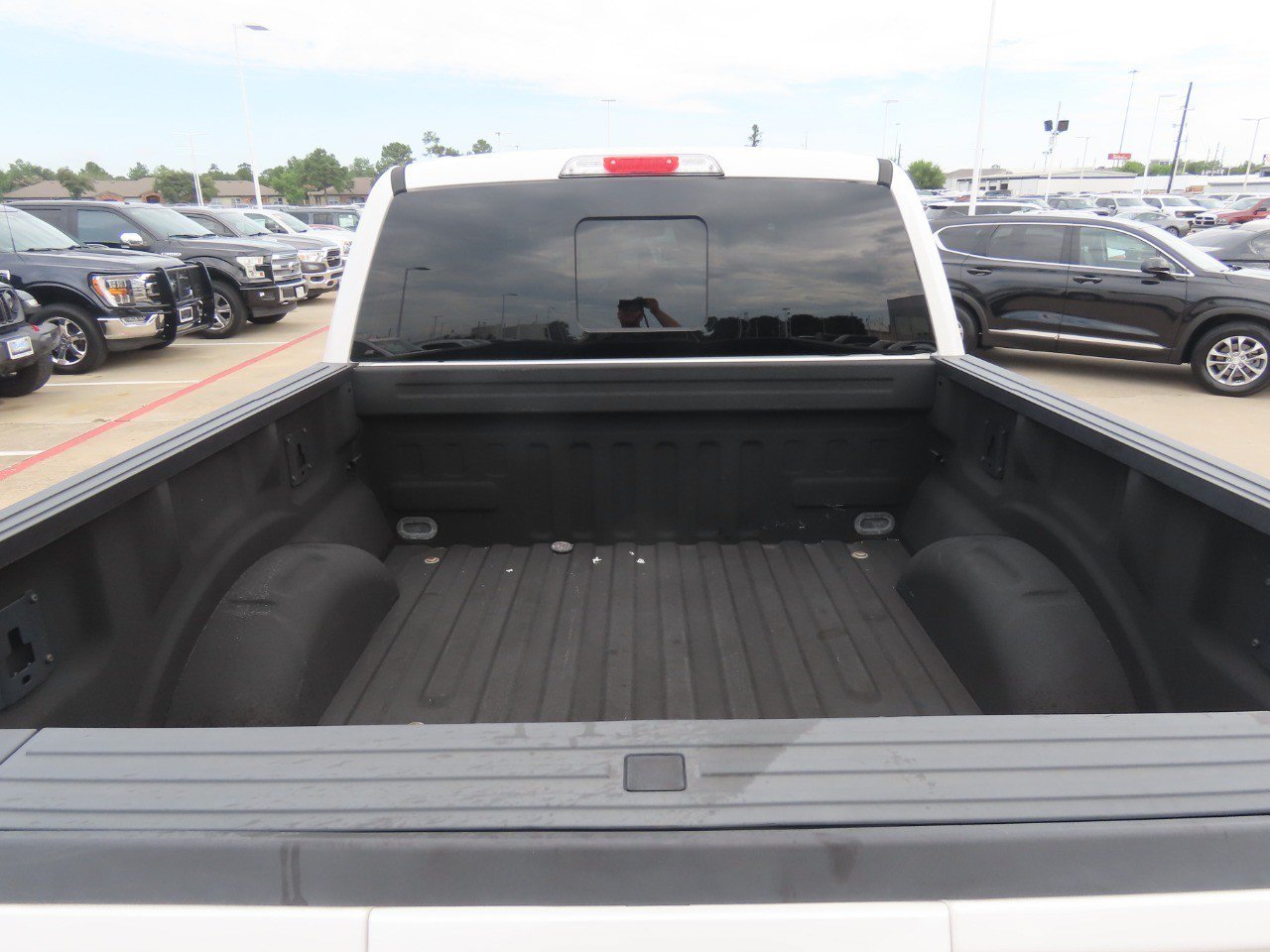 Certified 2019 Ford F150 Platinum w/ Equipment Group 701A Luxury AWD/4WD image 12