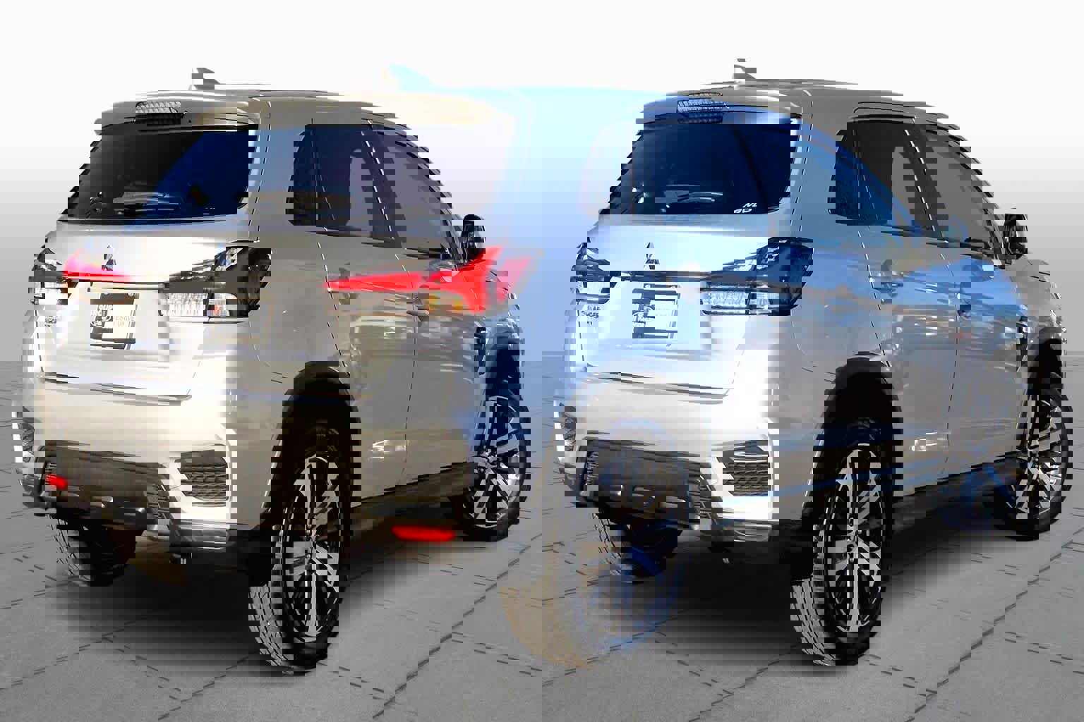 Used 2024 Mitsubishi Outlander Sport ES image 4