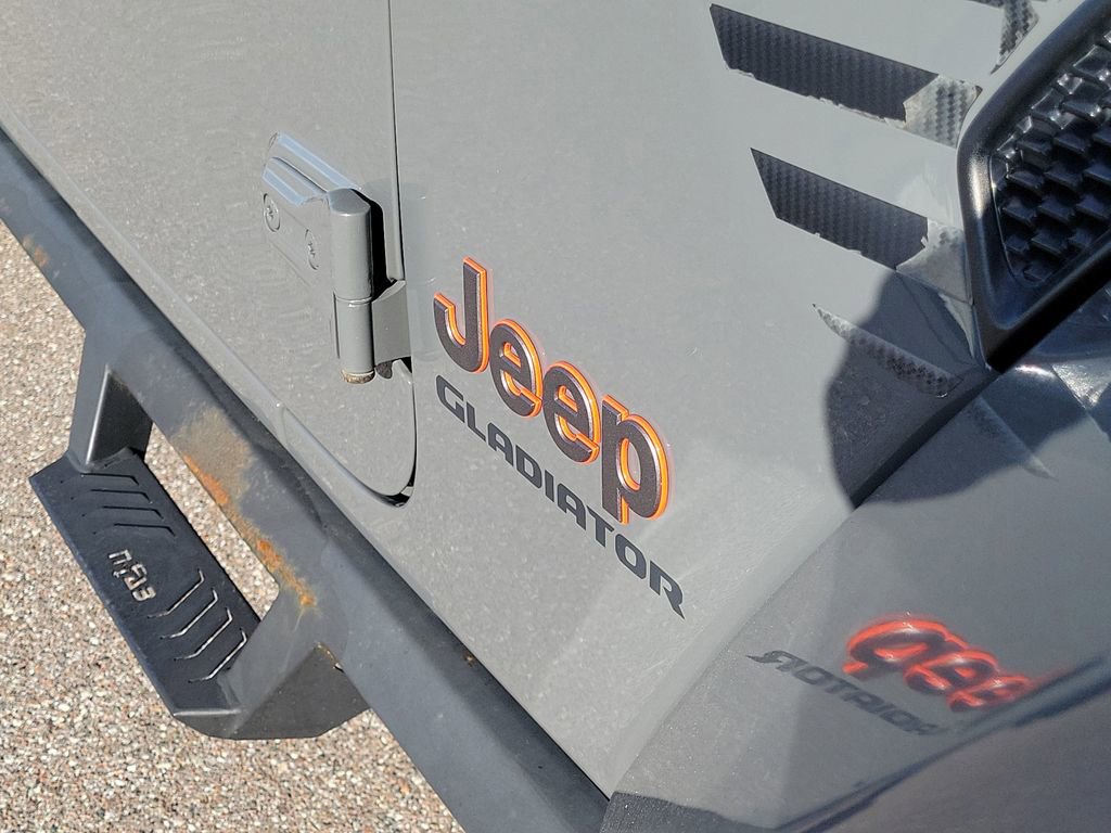 Used 2020 Jeep Gladiator Mojave AWD/4WD image 8