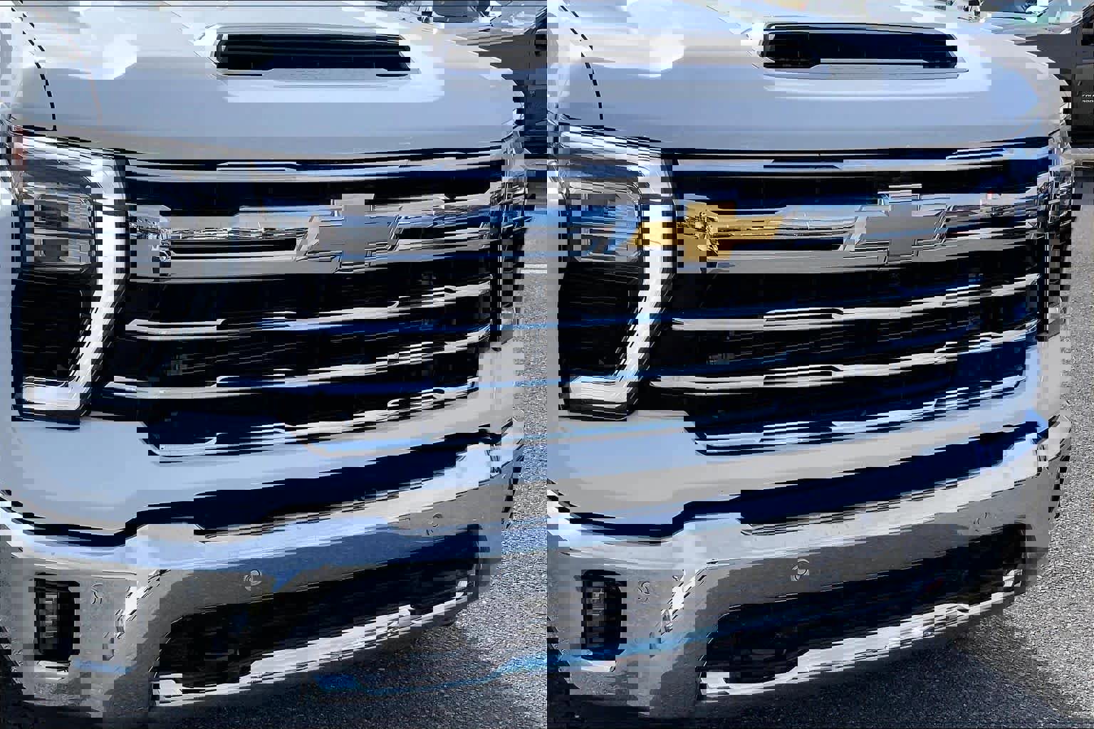 Used 2025 Chevrolet Silverado 2500 LTZ w/ LTZ Premium Package image 29