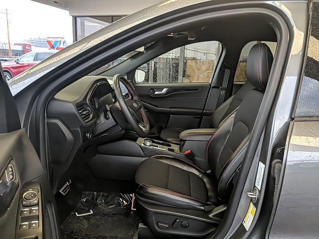 Certified 2024 Ford Escape ST-Line w/ Tech Pack #1 image 12