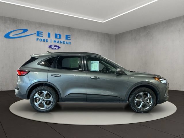 Certified 2025 Ford Escape ST-Line Select AWD/4WD image 19