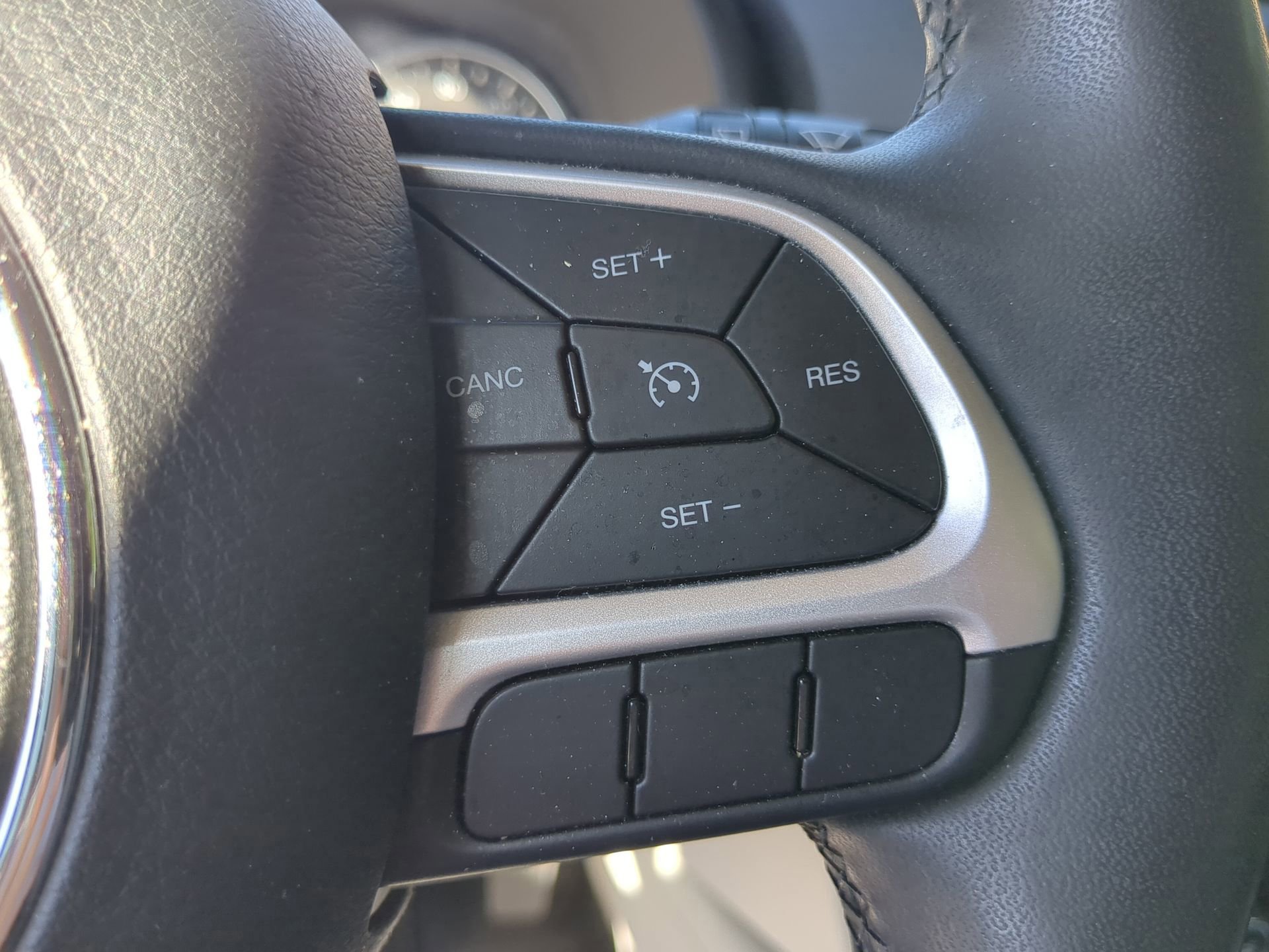 Used 2018 Jeep Renegade Latitude image 56