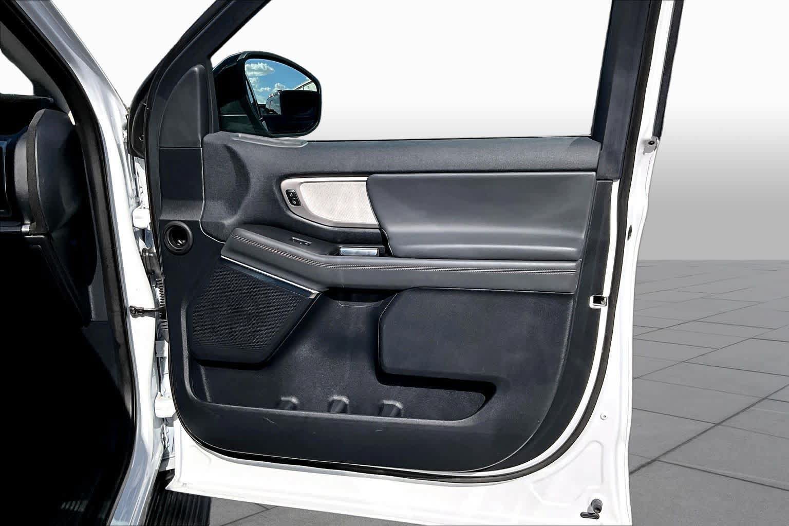 Certified 2025 Ford Expedition Active RWD image 23