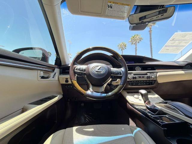 Used 2018 Lexus ES 350 w/ Navigation System Package FWD image 17
