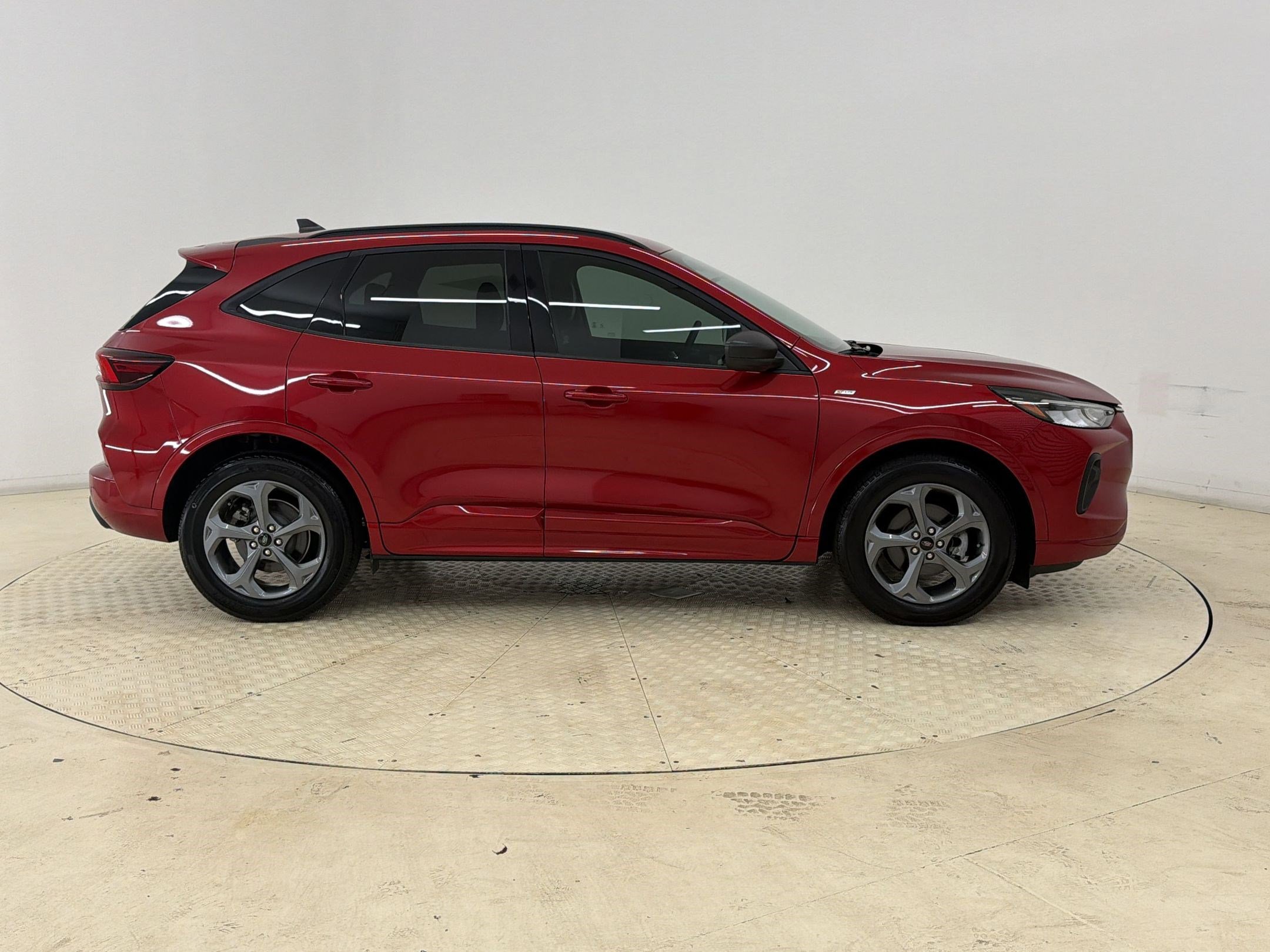 Certified 2024 Ford Escape ST-Line w/ Tech Pack #1 FWD image 8