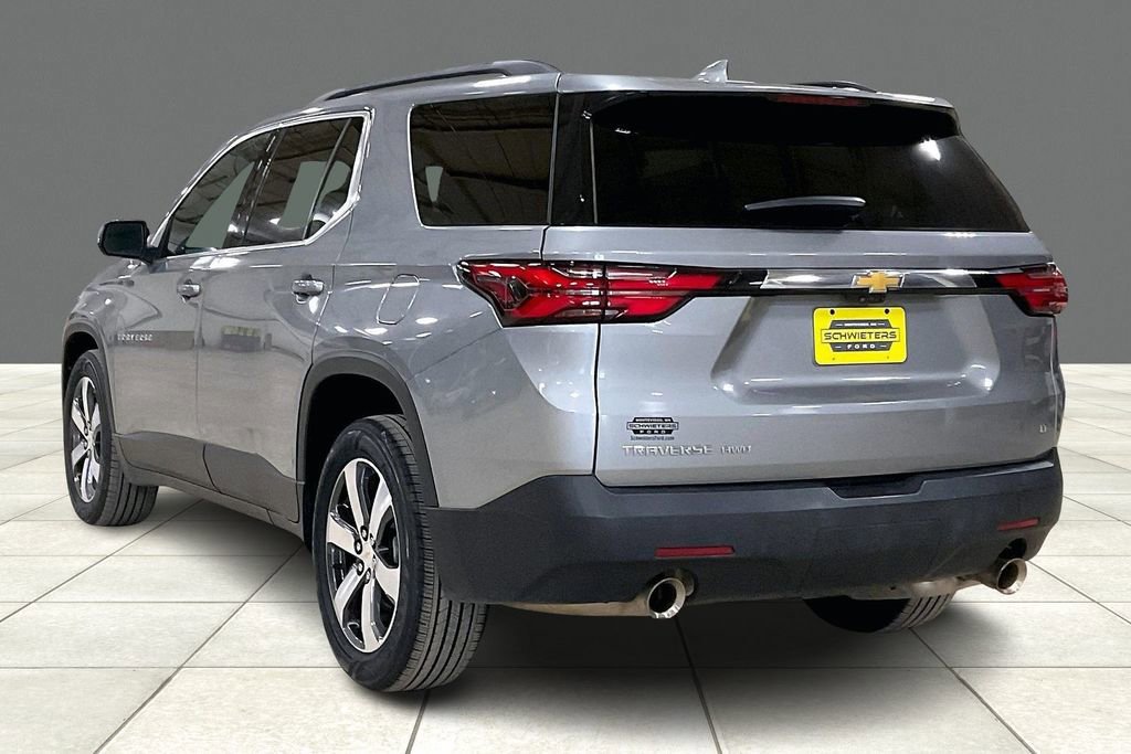 Used 2023 Chevrolet Traverse LT w/ LT Premium Package image 2
