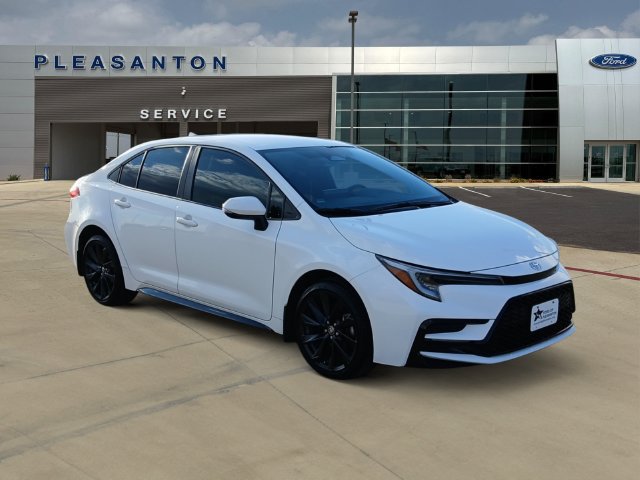 Used 2026 Toyota Corolla SE FWD image 7