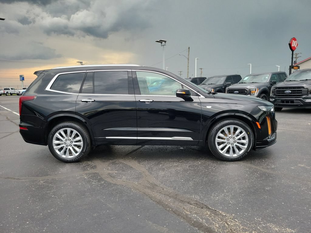 Used 2020 Cadillac XT6 Premium Luxury w/ Platinum Package AWD/4WD image 3
