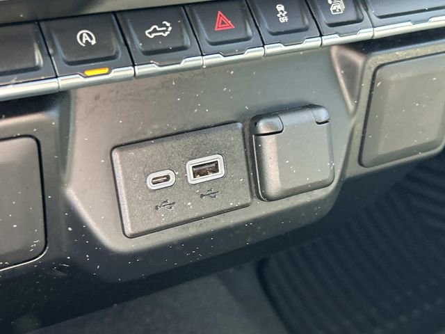 Used 2021 Chevrolet Silverado 1500 LT image 35