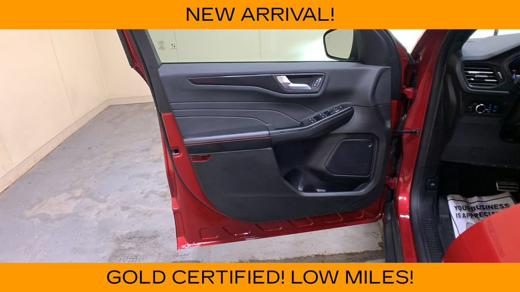 Certified 2024 Ford Escape ST-Line w/ Tech Pack #1 AWD/4WD image 24