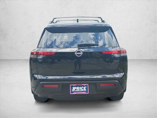 Used 2024 Nissan Pathfinder SV w/ Black Appearance Package AWD/4WD image 6