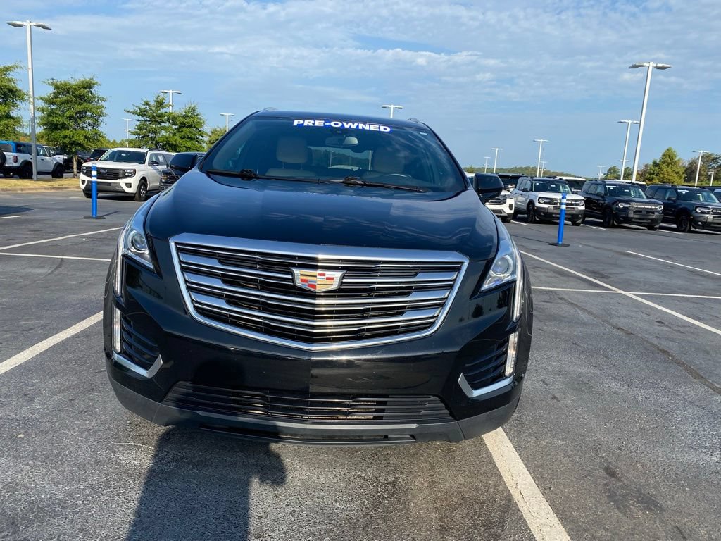 Used 2018 Cadillac XT5 AWD image 2