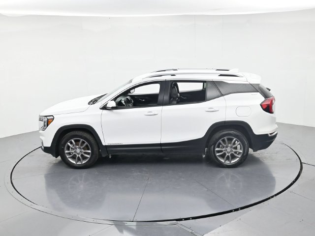 Used 2024 GMC Terrain SLT AWD/4WD image 47