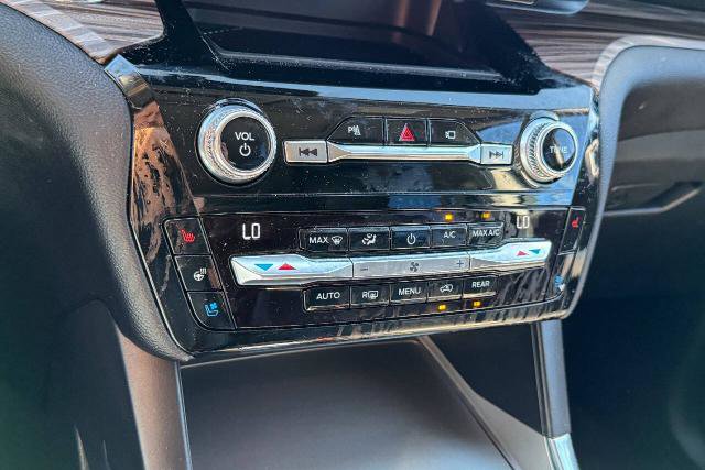 Certified 2021 Ford Explorer Limited w/ Equipment Group 301A image 25