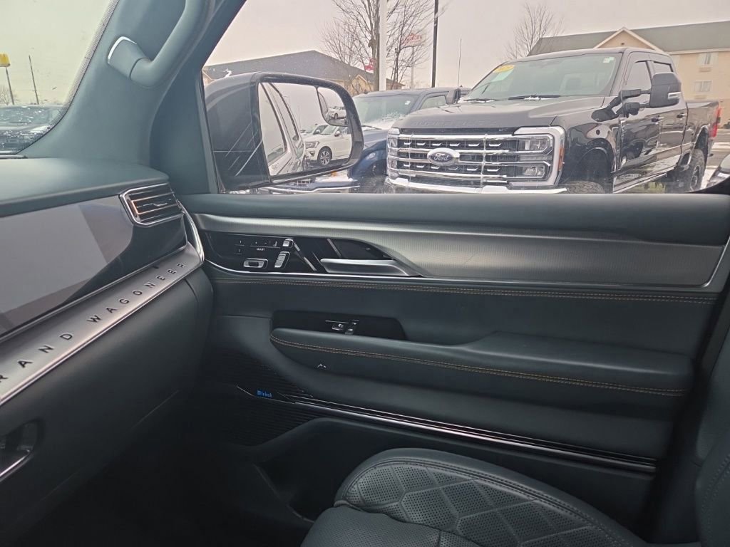 Used 2022 Jeep Grand Wagoneer Series III w/ Rear Seat Video Group 1 image 14